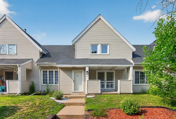 25 Stevens ST E, Saint Paul, MN 55107