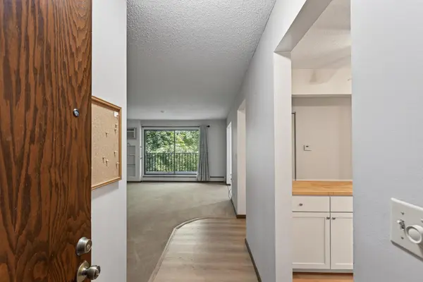 12600 Parkwood DR #110, Burnsville, MN 55337
