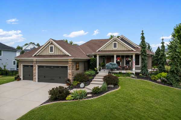 4540 Fable Hill Pkwy N, Hugo, MN 55038