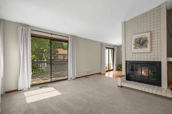 132 W Eagle Lake DR, Maple Grove, MN 55369