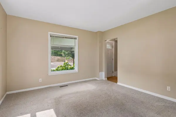 333 8th AVE N, Hopkins, MN 55343