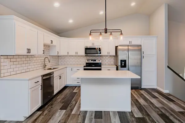 166 Pine AVE, Mapleton, ND 58059