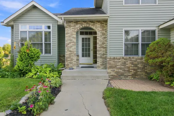 23577 Birch CIR, Rogers, MN 55374