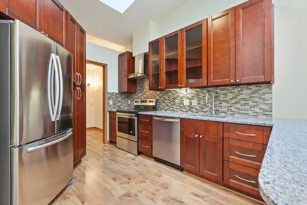 5546 Village DR, Edina, MN 55439
