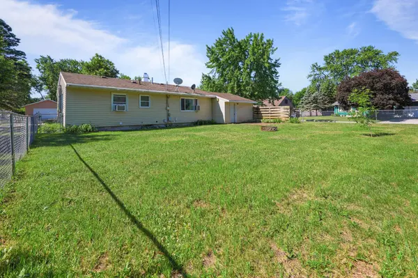 421 W Ash ST, Saint Joseph, MN 56374