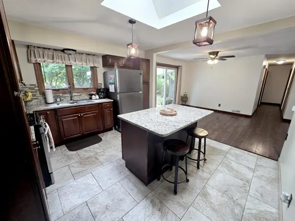 7335 Clayton AVE, Inver Grove Heights, MN 55076