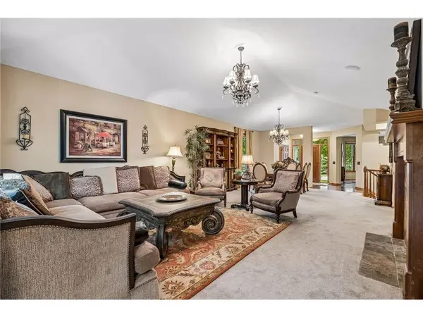 18464 Farmstead CIR, Eden Prairie, MN 55347