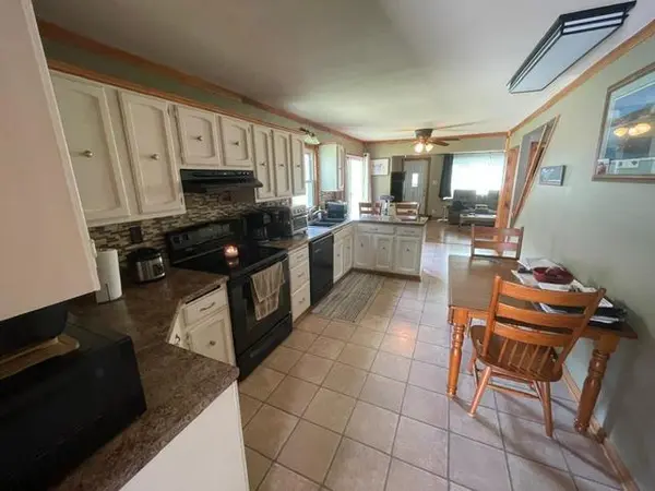 702 11th AVE SW, Austin, MN 55912