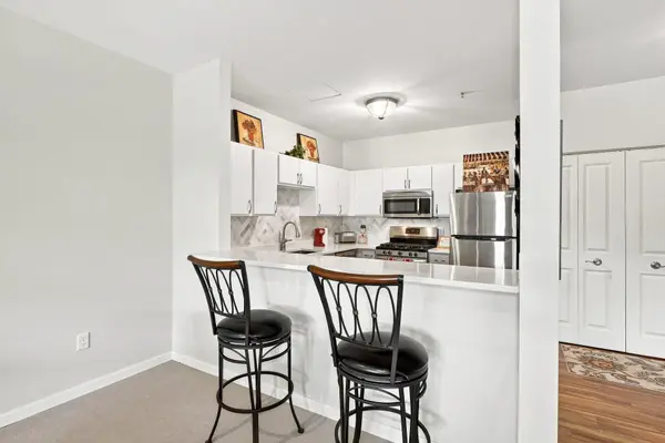 2803 E 38th ST #305, Minneapolis, MN 55406
