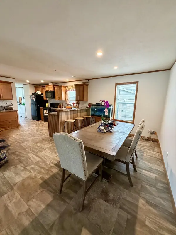 2020 Peregrine PL NW, Stewartville, MN 55976