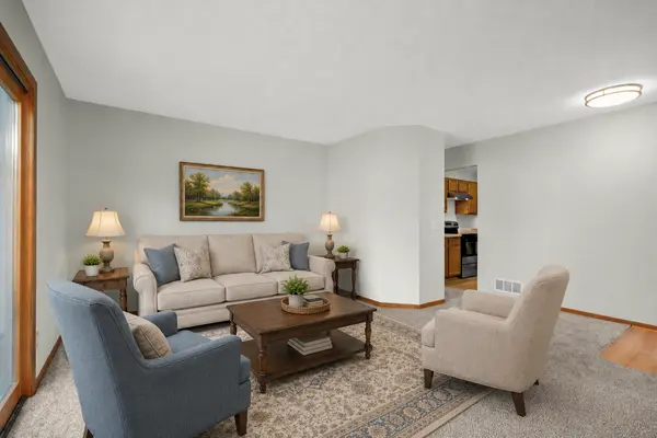 4061 Maureen DR NE #106NE, Columbia Heights, MN 55421