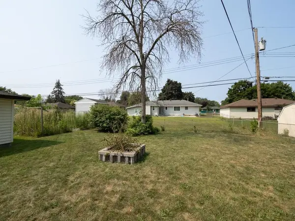 6231 Quail AVE N, Brooklyn Center, MN 55429