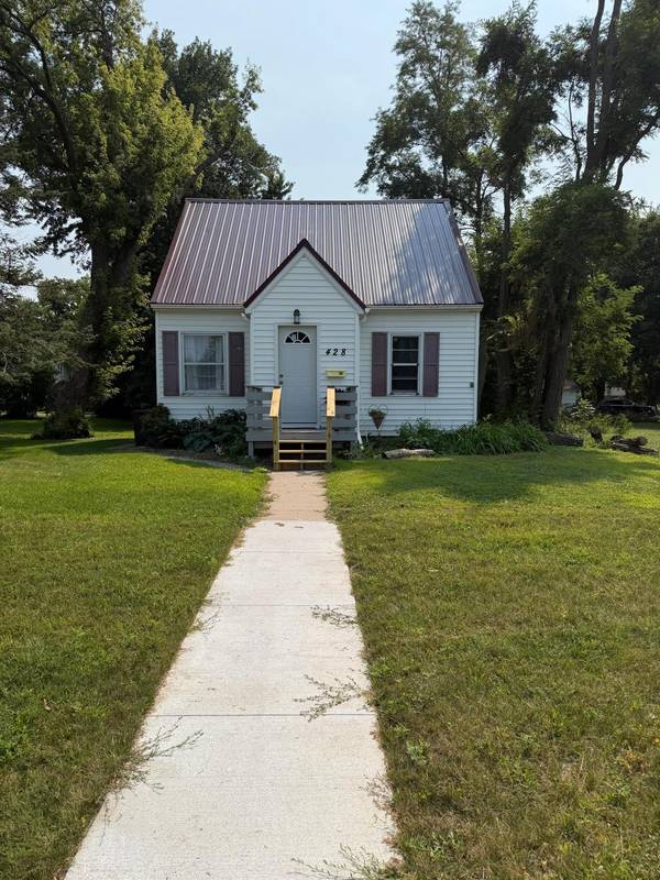 428 E Rooney AVE, Appleton, MN 56208