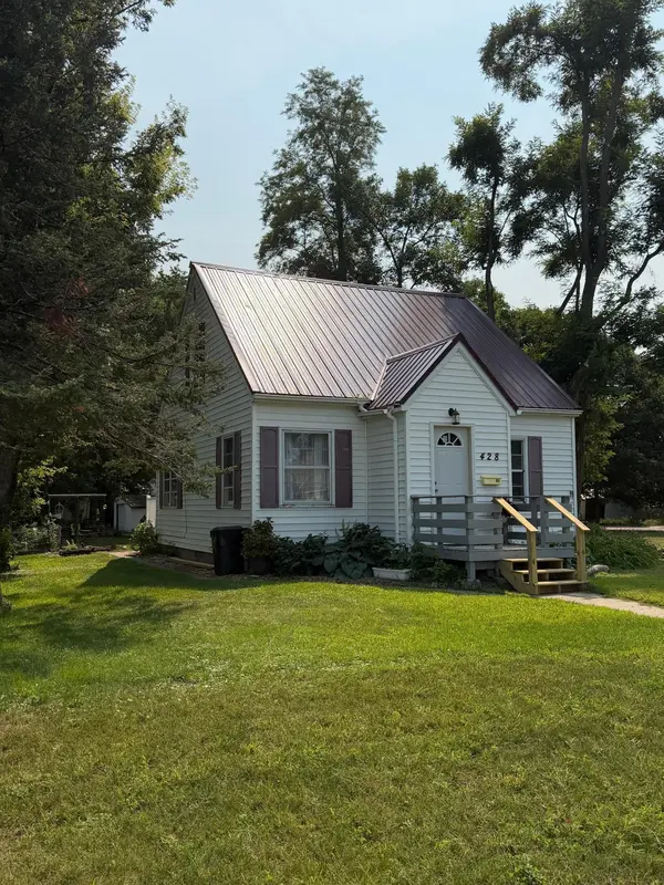 428 E Rooney AVE, Appleton, MN 56208