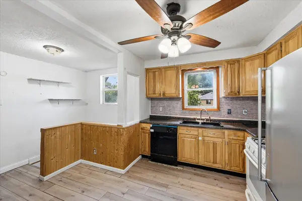 570 Ironton ST NE, Fridley, MN 55432