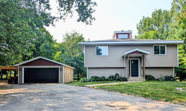 1223 Terrace CT, Alexandria, MN 56308