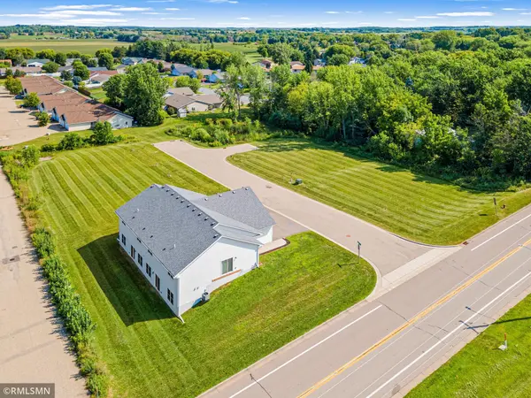 680 Heritage LN, Hammond, WI 54015