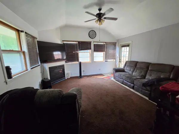 813 Ulstad AVE, Albert Lea, MN 56007