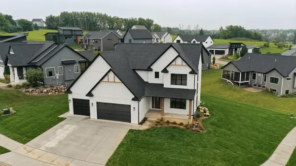 3153 Century Ridge RD NE, Rochester, MN 55906