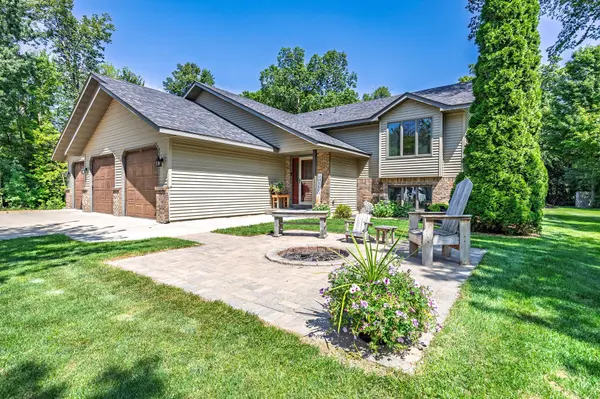 31955 Maple HVN, New Prague, MN 56071