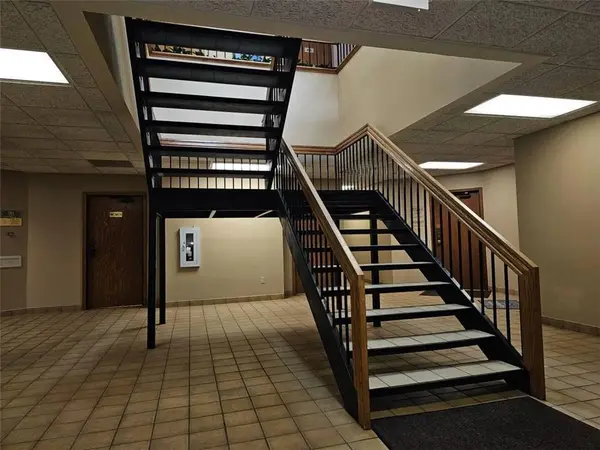 6200 Excelsior BLVD #103, Saint Louis Park, MN 55416