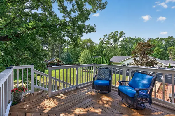 2048 17th AVE E, North Saint Paul, MN 55109