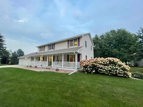 4614 215th ST E, Hampton, MN 55031