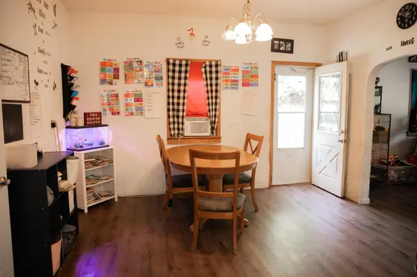 203 S Main ST, Gwinner, ND 58040