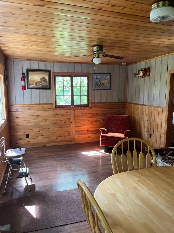 1915 Lynx IS, International Falls, MN 56649