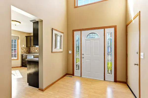 5506 W 137th ST, Savage, MN 55378