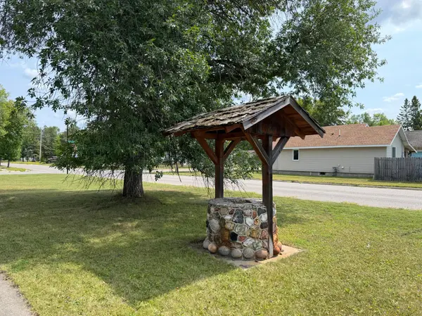 1222 Main AVE, International Falls, MN 56649