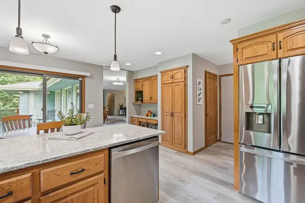 813 Everett DR, Stillwater, MN 55082