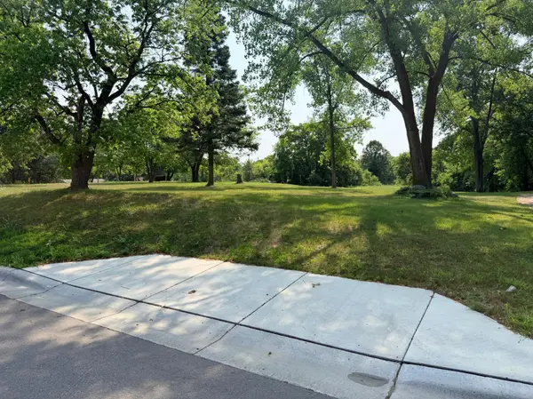 512 E Main AVE, Frazee, MN 56544