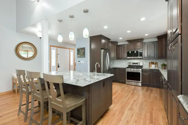 8275 College TRL, Inver Grove Heights, MN 55076