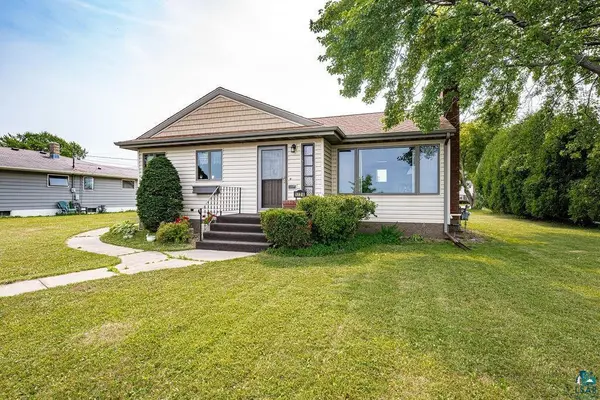 1724 E 3rd ST, Superior, WI 54880