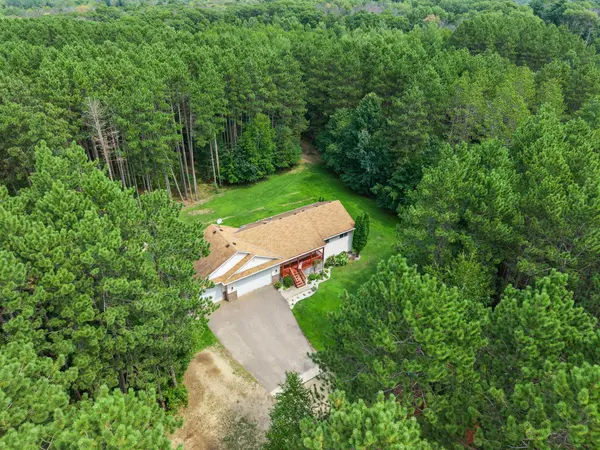 3089 320th AVE NW, Cambridge, MN 55008