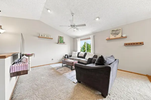 1241 Willow TRL, Farmington, MN 55024