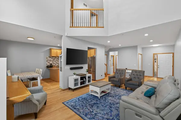 5058 Yuma LN N, Plymouth, MN 55446