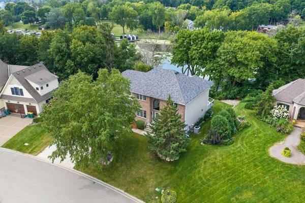 1145 Cove CIR, Minnetrista, MN 55364