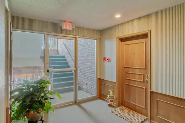 6300 Xerxes AVE S #31, Edina, MN 55423