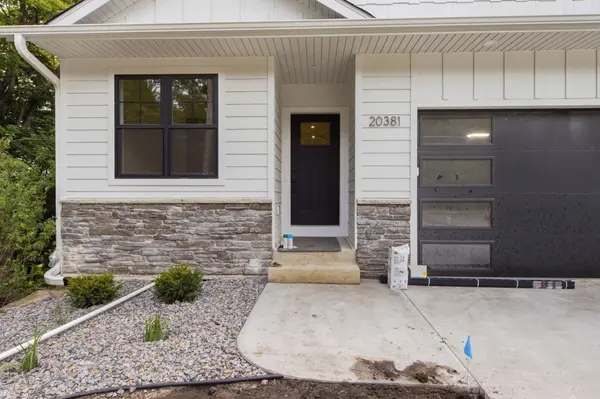 20387 Excelsior BLVD, Excelsior, MN 55331