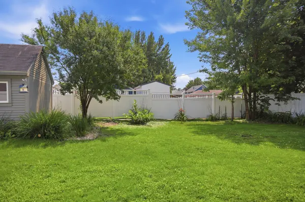 1103 8th ST NW, Austin, MN 55912