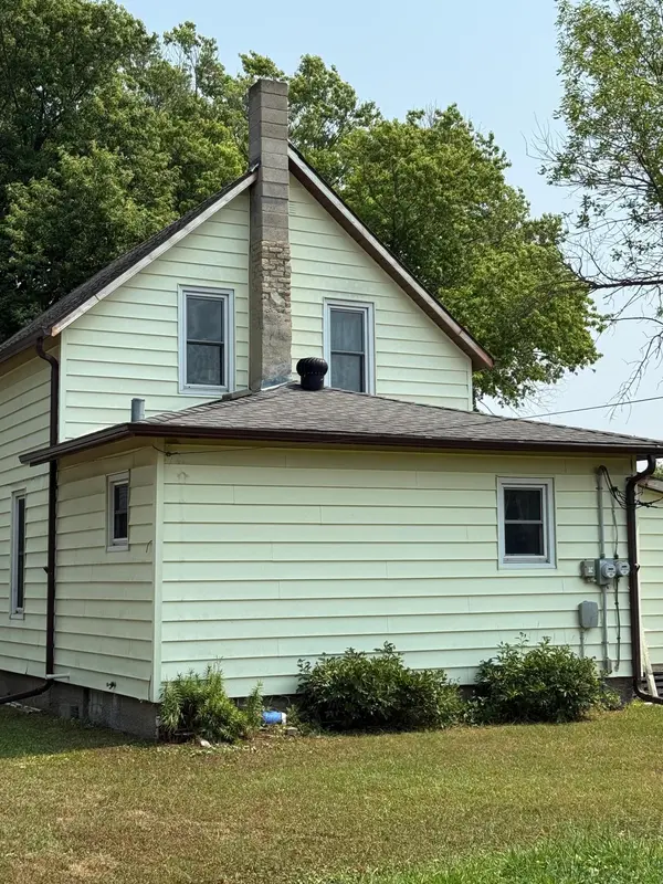 114 3rd ST N, Fairmount, ND 58030
