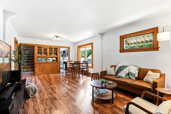952 Humboldt AVE, West Saint Paul, MN 55118