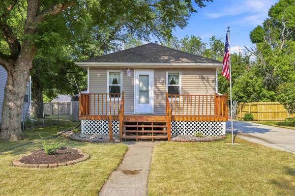 922 27th ST N, Fargo, ND 58102