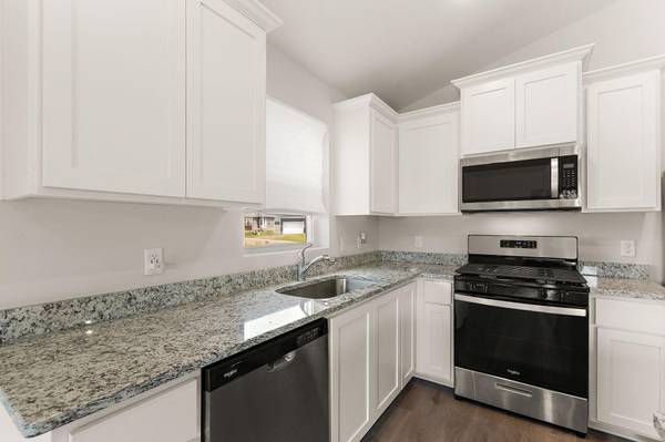 18762 Grant ST NW, Elk River, MN 55330