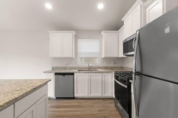 18762 Grant ST NW, Elk River, MN 55330