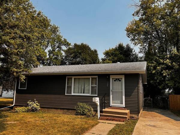 706 20th ST N, Moorhead, MN 56560