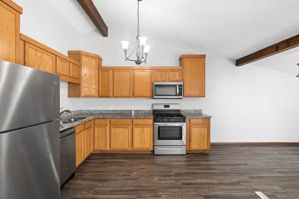 6371 Aspenwood PLZ, Woodbury, MN 55125