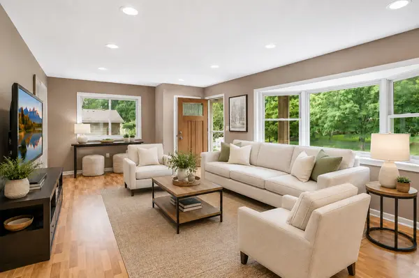 14901 Williston LN, Minnetonka, MN 55345